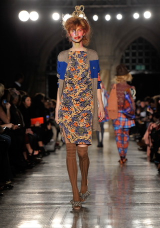 Illustration for article titled Vivienne Westwood's Fall Collection Is For Awesome Bag Ladies
